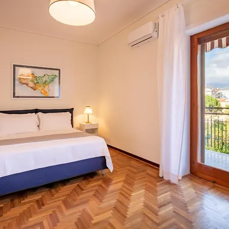 Apartment Sorrentovibes - Centre With Amazing View Terraces Sorrento